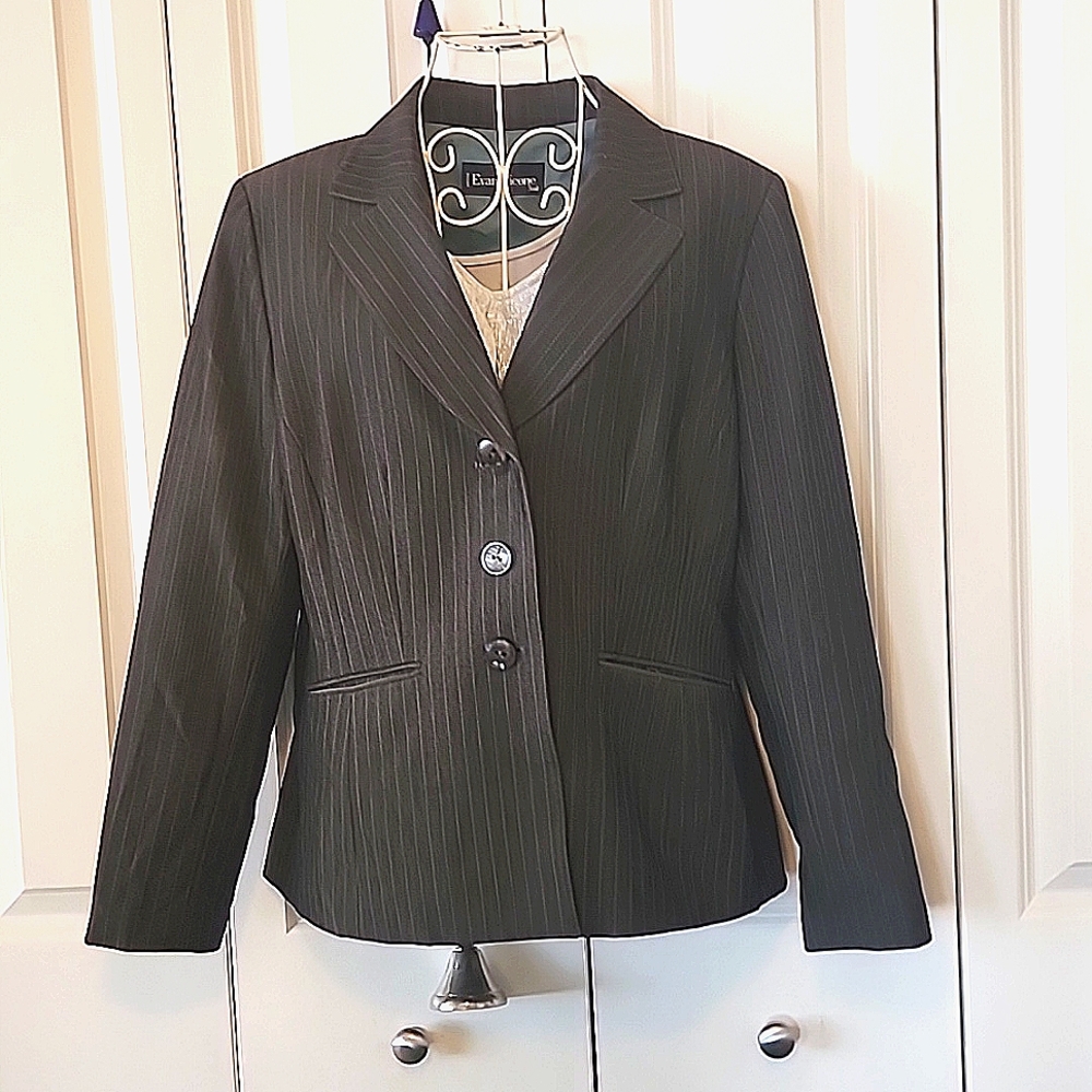 Evan-Picone Suit Jacket, gray with pistachio color stripes, size 10P,